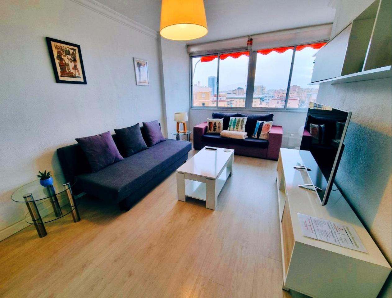 Malaga Vialia Deluxe Apartment Exterior foto